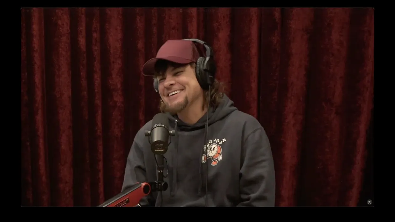 Joe Rogan Experience #2253 - Theo Von