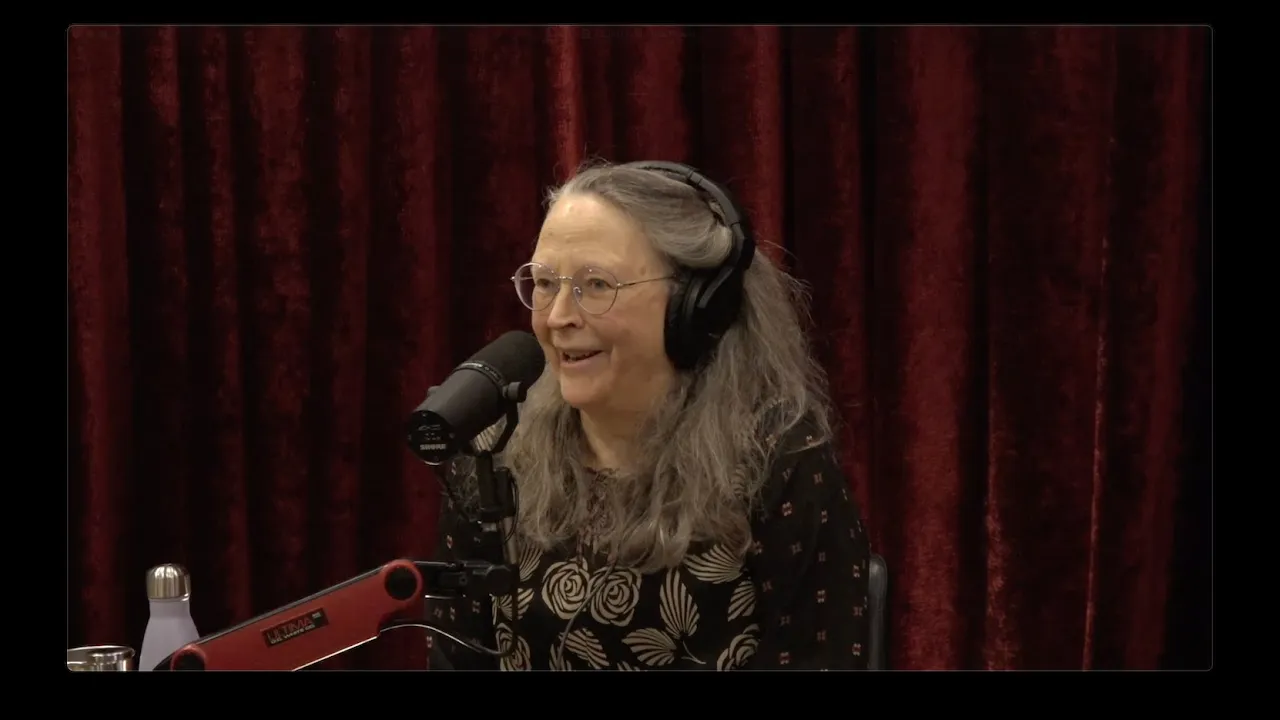 Joe Rogan Experience #2360 - Caroline Fraser