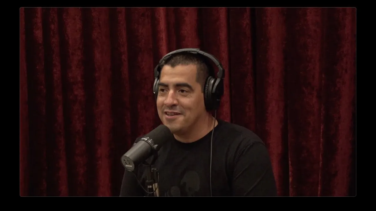 Joe Rogan Experience #2369 - Ed Calderon